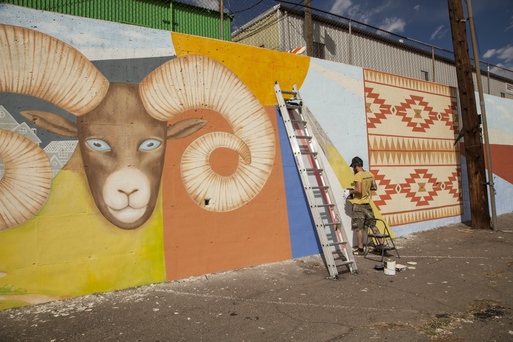 Denver_Mural_Viva_Colorado_W_Alameda_Santa_Fe_I-125_Wall_Mural_Yulia_Avgustinovich_State_Symbols