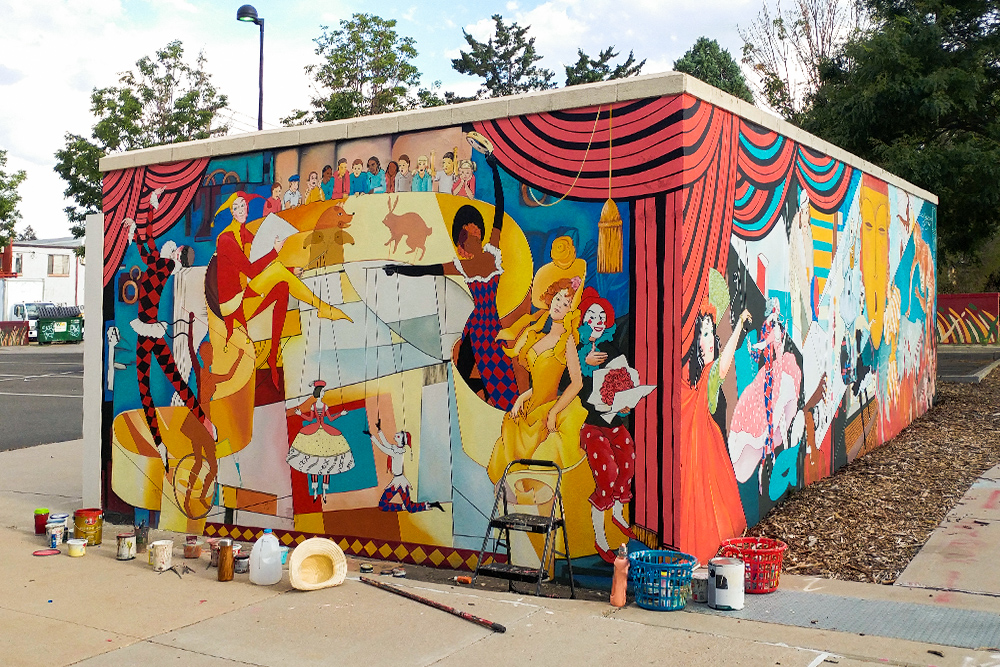 Yulia_Avgustinovich_Denver_Muralist_ Aurora_Fox_Mural_Theater_Decoration_Colorado_public_Art